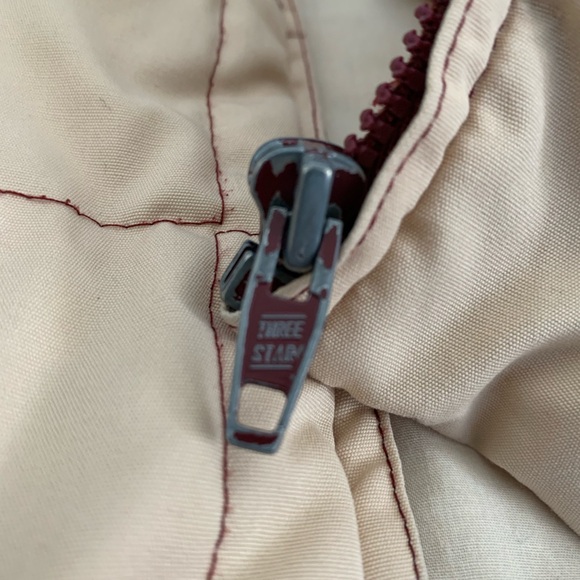 Vintage quilted bomber jacket youth size large could be worn as an XS for women - Picture 7 of 9